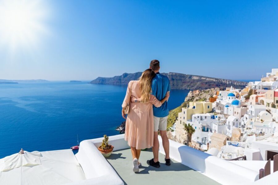 Santorini: Photo Shoot with a Private Vacation Photographer - The Itinerary: What to Expect