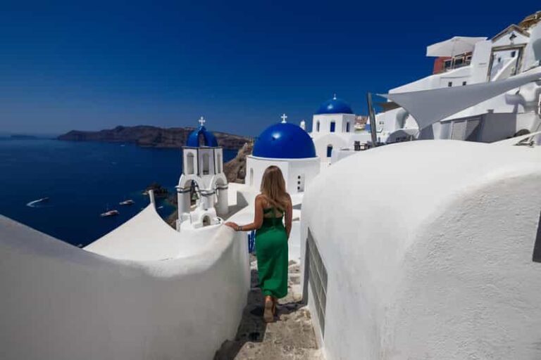 Santorini Photography - Practical Tips for Booking and Making the Most of Your Photoshoot