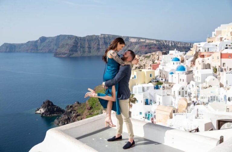 Santorini photography tour in Oia Village for 1,5 hour - Who Should Consider This Tour?
