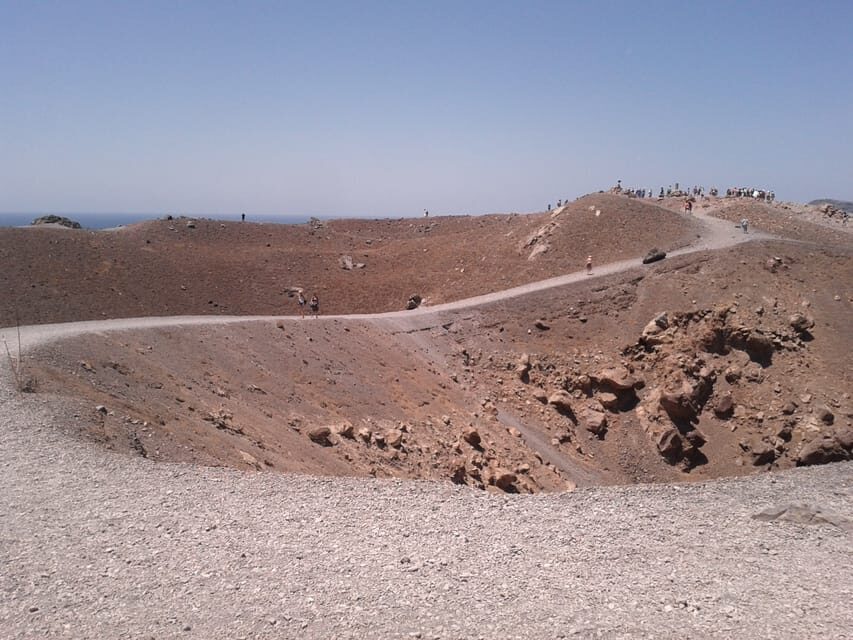 Santorini: Private Motorboat Cruise and Volcano Hike - Authentic Experiences and Traveler Perspectives