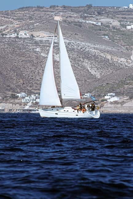 Santorini: Private Sailing Tour with Drinks & Meal Included - What to Expect on Your Santorini Sailing Trip