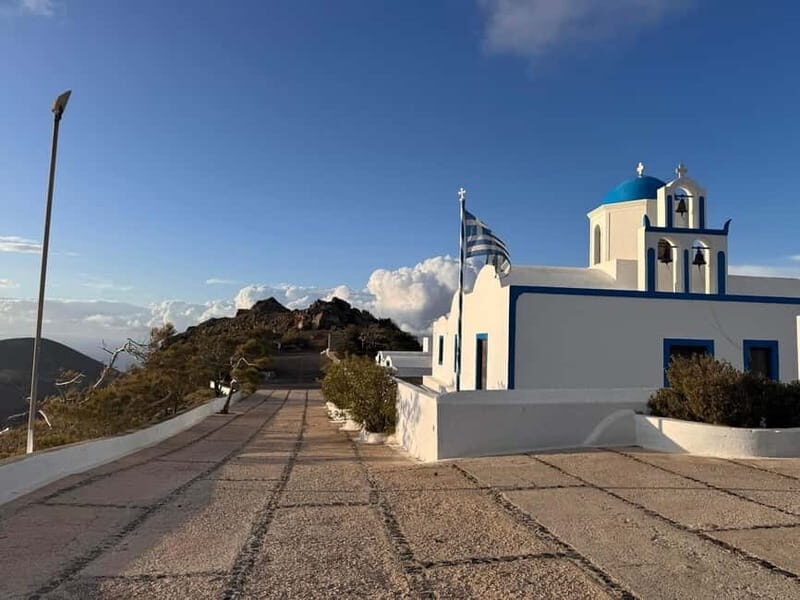 Santorini: Romantic Proposal with Caldera View - Timing and Practicalities