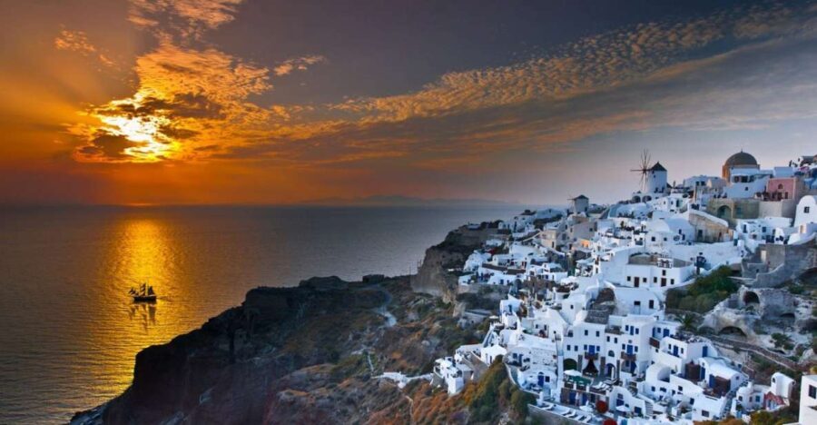 Santorini: Volcanic Sunset Cruise with Dinner - Practical Tips for Booking and Participating