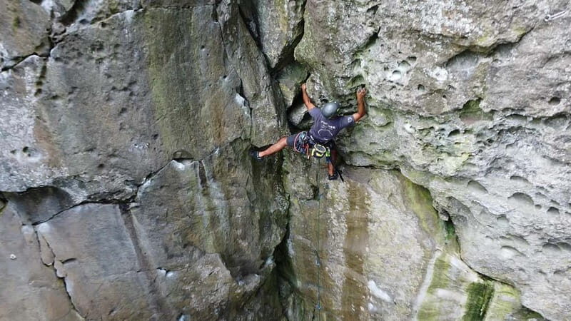 Sao Miguel: Agua de Pau Valley Rock Climbing Experience - Who should consider booking this experience?