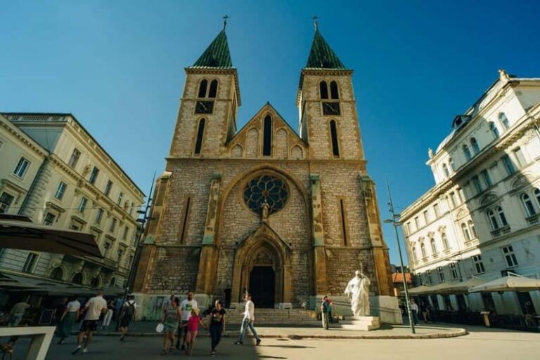 Sarajevo Old Town: Bosnian Ethnic Food & Coffee Walking Tour - What Makes This Tour Special?