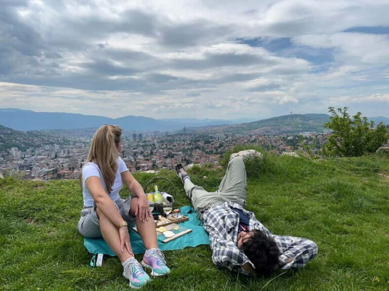 Sarajevo: Sunset Picnic with Wine or Beer Tasting and Snacks - Why This Tour Works for Different Travelers