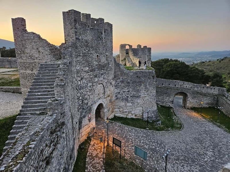 Saranda: Berat 2-Day Tour with Accommodation and Meals - Exploring the Itinerary in Detail