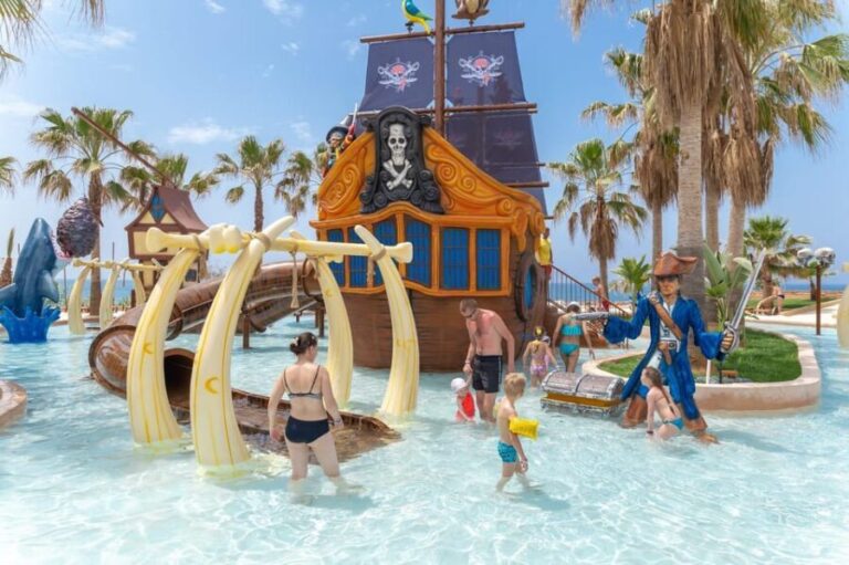 Seapark: Swimming in Pool Aquarium with Authentic Creatures - Detailed Breakdown of the Itinerary and Highlights