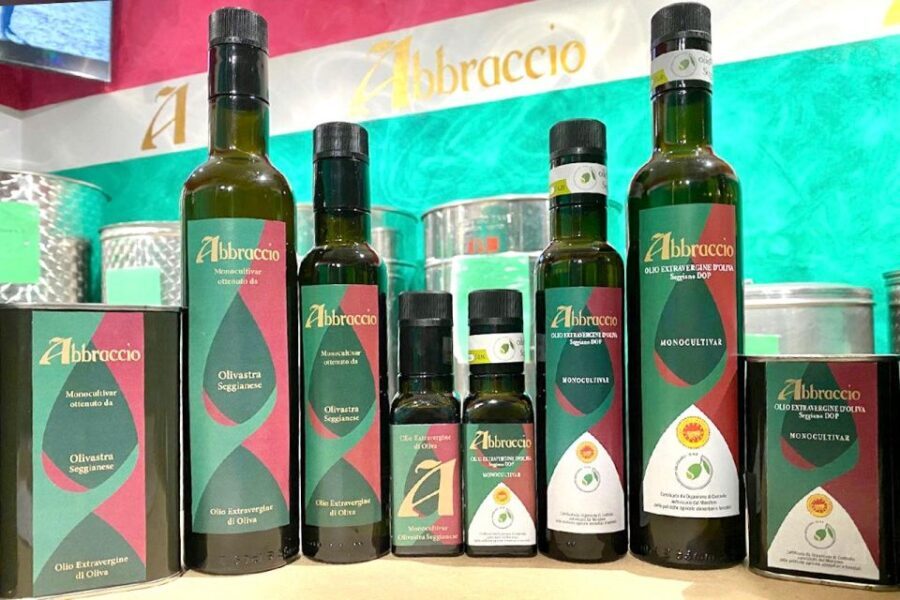 Seggiano: Typical Tuscan Farm Tour with Olive Oil Tasting - Who Would Enjoy This Tour?