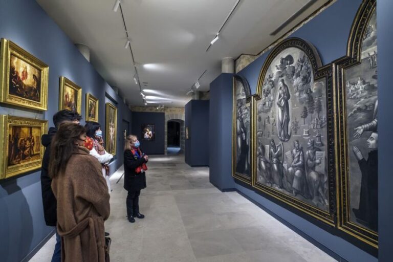 Segovia Cathedral Guided Tour - Why Choose the Guided Tour?