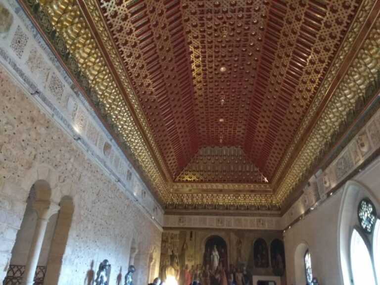 Segovia: Guided Walking Tour with Cathedral & Alcázar Entry - A Detailed Look at the Segovia Guided Walking Tour