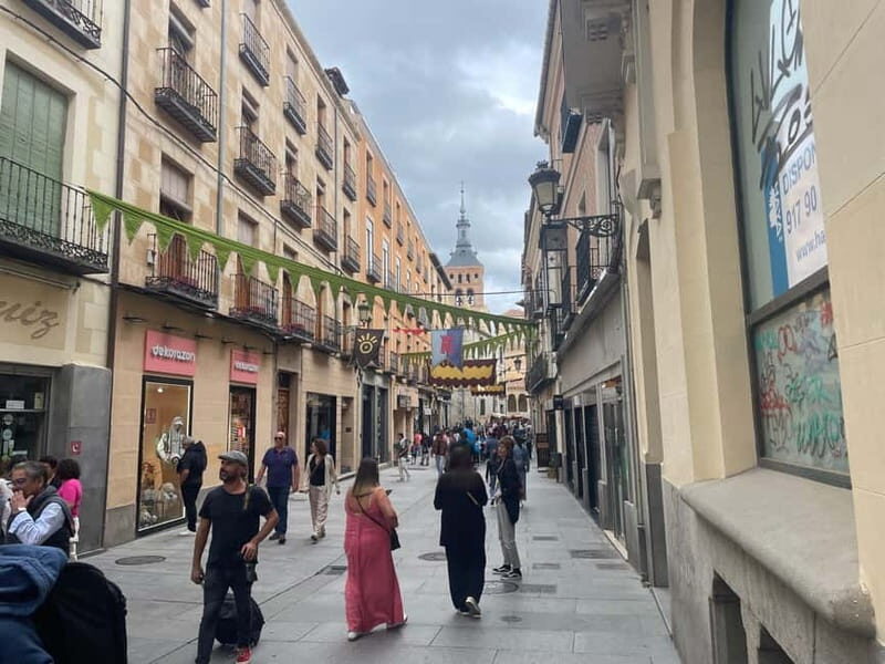 Segovia: Private Tour from Madrid by Minivan - Exploring Segovia: Landmarks and Stories