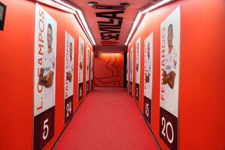 Sevilla: Ramón Sánchez Pizjuán Stadium Entry Ticket - Who Will Love This Tour?