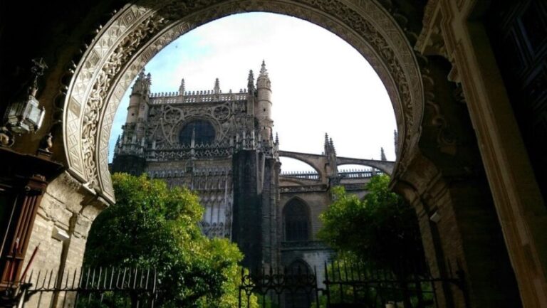 Seville: Cathedral & Giralda Fast-Track Guided Tour - Practical Details and Tips for Visitors