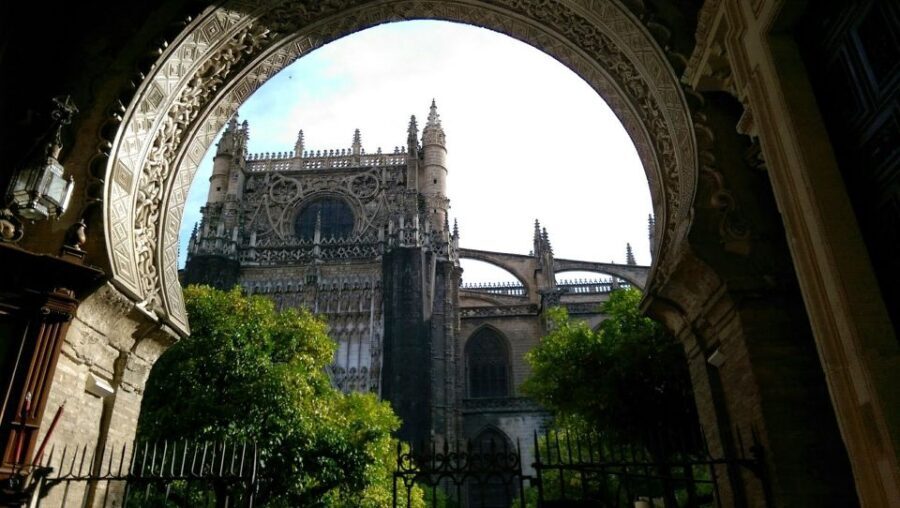 Seville: Cathedral & Giralda Fast-Track Guided Tour - Practical Details and Tips for Visitors