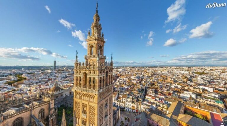 Seville: Cathedral & Real Alcazar Private Tour with tickets - The Itinerary: What to Expect