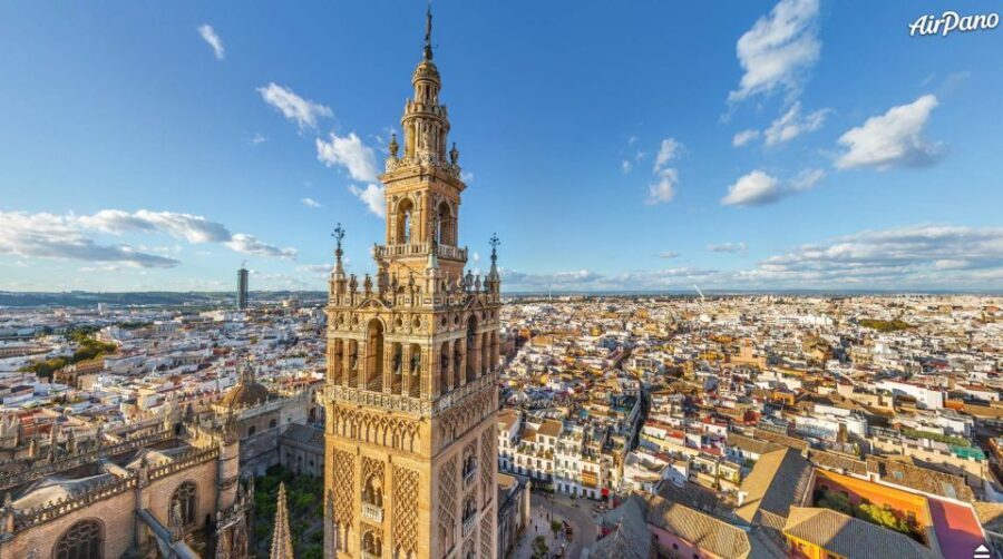 Seville: Cathedral & Real Alcazar Private Tour with tickets - The Itinerary: What to Expect