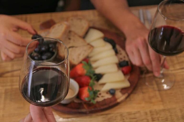 Seville: Early Dinner and Flamenco Show - FAQ