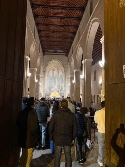 Seville: Guided Dutch Walking Tour with a Local - Why This Tour Stands Out