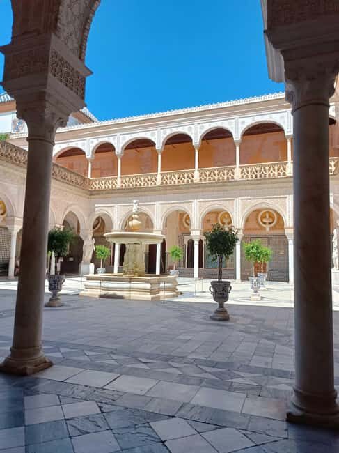 Seville: Guided visit to the Casa de Pilatos with tickets - What Makes the Casa de Pilatos Special?