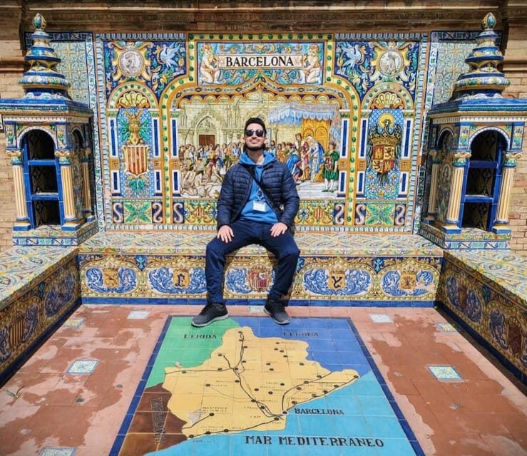 Seville: Plaza de Espana PRIVATE Tour + Maria Luisa's Park - Authentic Insights from Past Travelers