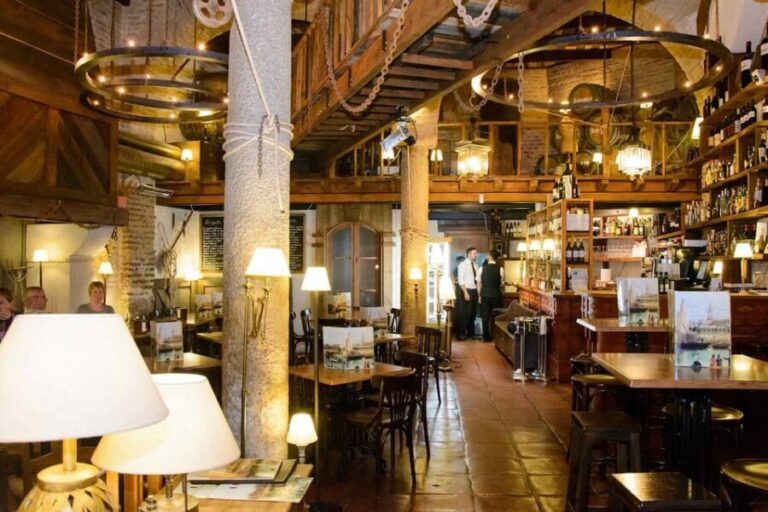 Seville: Tapas Dinner and Flamenco Show - What to Expect During Your Evening in Seville