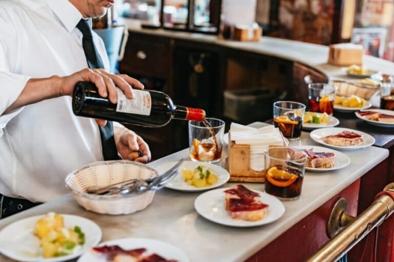 Seville: Tapas, Taverns and History Guided Walking Tour - What’s Included and What to Expect