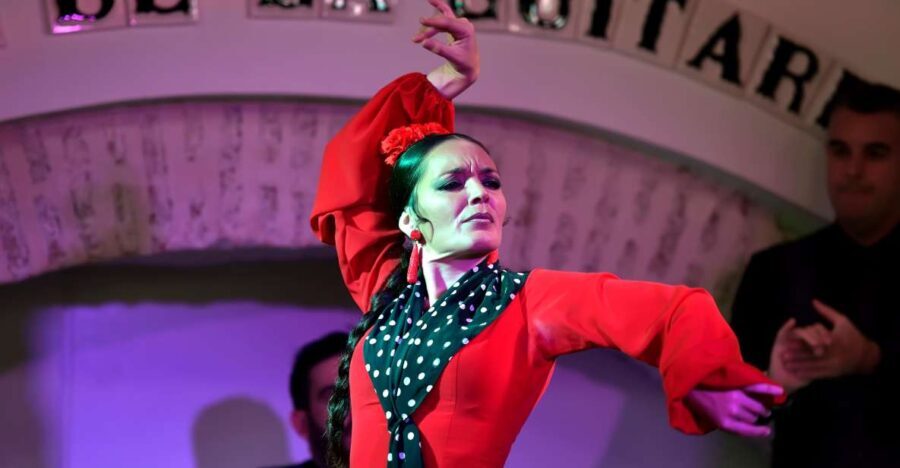 Seville: Ticket to Flamenco Show at La Casa de la Guitarra - Why You Should Consider This Flamenco Show