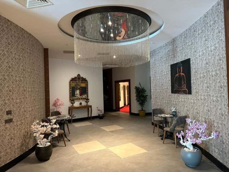 Side: Turkish Bath Experience with Massage & Hotel Pickup - Who Should Consider This Tour?