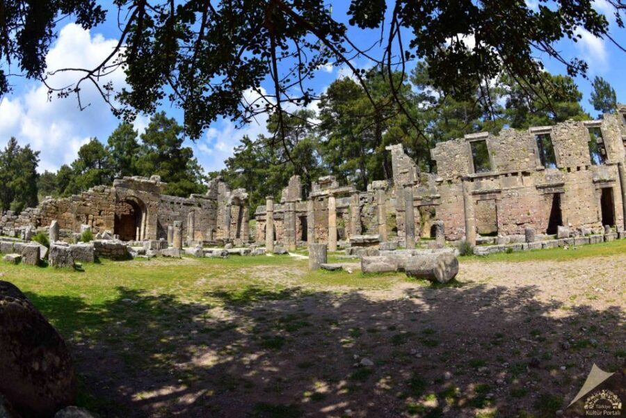 Side:Green Lake Mix Tour - A Day of Nature History & Culture - A Closer Look at the Itinerary