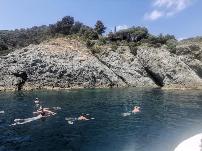 SIGHTSEEING AND SWIMMING BOAT TOUR - Who Is This Tour Perfect For?