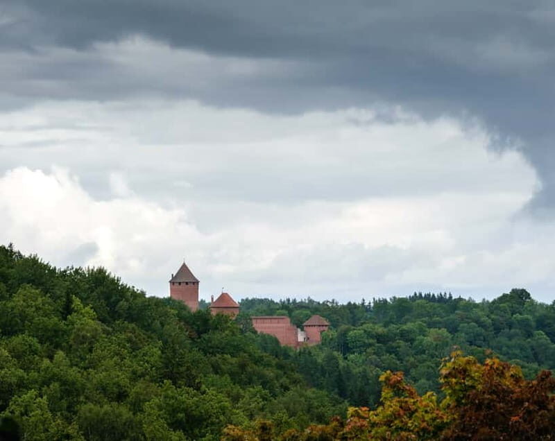Sigulda Day Tour - Castle Ruins, Gtmaala Grotto, & More - Itinerary Breakdown