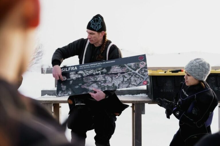 Silfra: Half-Day Snorkeling Day Trip with Underwater Photos - What to Expect From the Tour