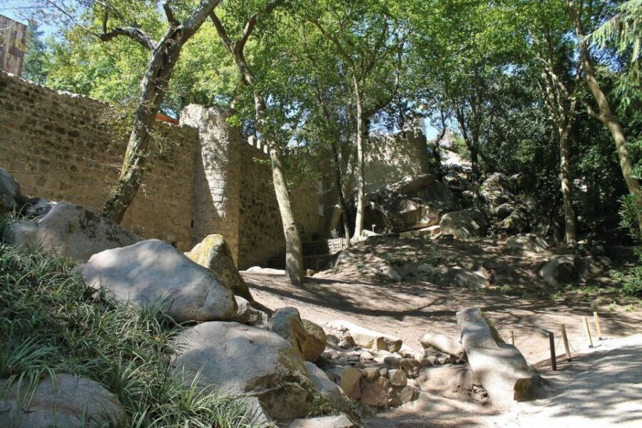 Sintra and Cascais: Full-Day Private Sightseeing Tour - The Itinerary: What You’ll Likely See and Do