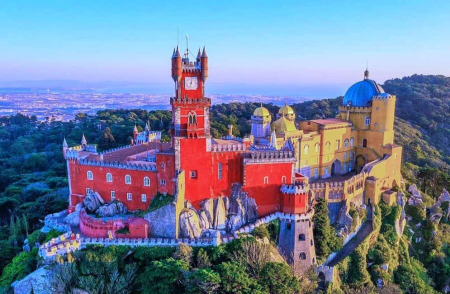 Sintra: Pena Palace, Regaleira, Cabo da Roca & Cascais - Why This Tour Works Well