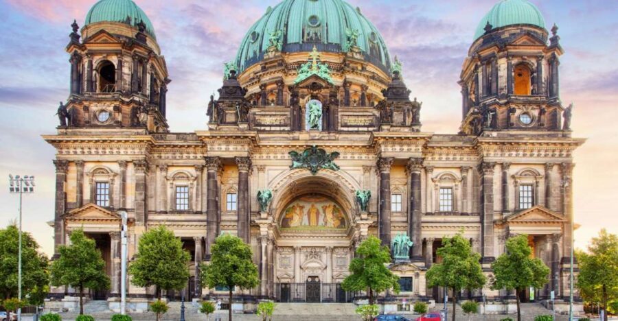 Skip-the-line Berlin Cathedral and Old Town Private Tour - Inside the Berlin Cathedral
