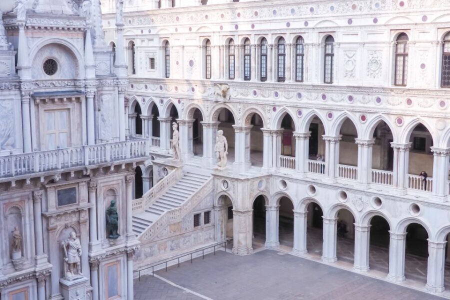 Skip-the-Line Guided Tour of Doge's Palace - A Deep Dive into the Experience