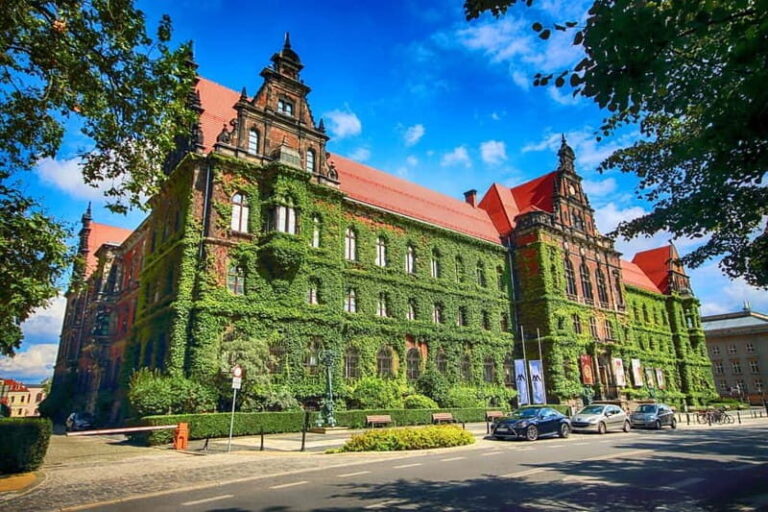 Skip-the-line National Museum and Old Town Private Tour - Final Thoughts: Why This Tour Stands Out