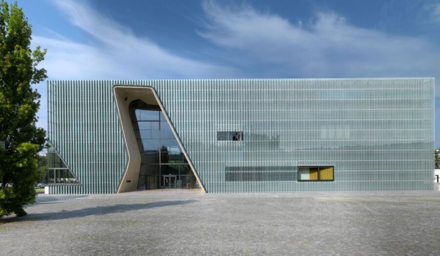 Skip-the-Line Polin Museum Warsaw Jewish History Tour - Who Should Consider This Tour?