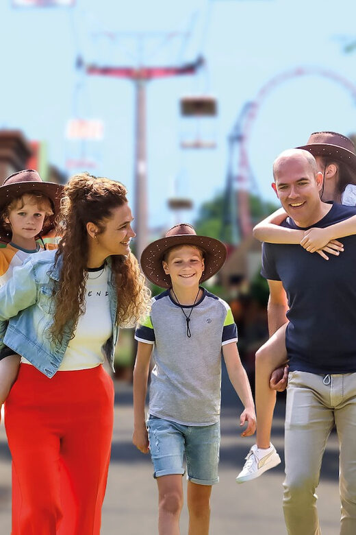 Slagharen: Dayticket Themepark & Resort Slagharen - The Nostalgic Main Street & Shopping