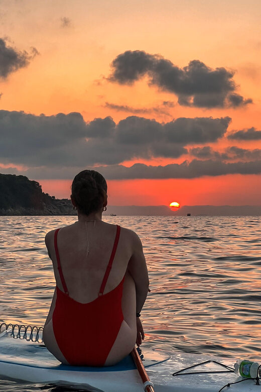 Sorrento: SUP Paddleboard Tour to Bagni Regina Giovanna - Who Will Love This Experience?