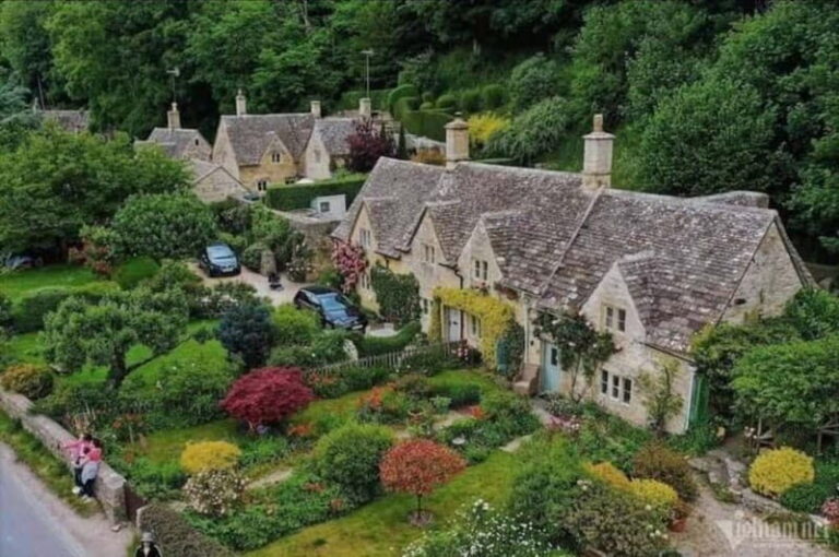 Southampton Port to London Via Windsor & Cotswolds Villages - Who Is This Tour Best Suited For?