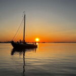 Spakenburg: Sunset boat trip on an authentic fishing boat - Who Will Love This Experience?