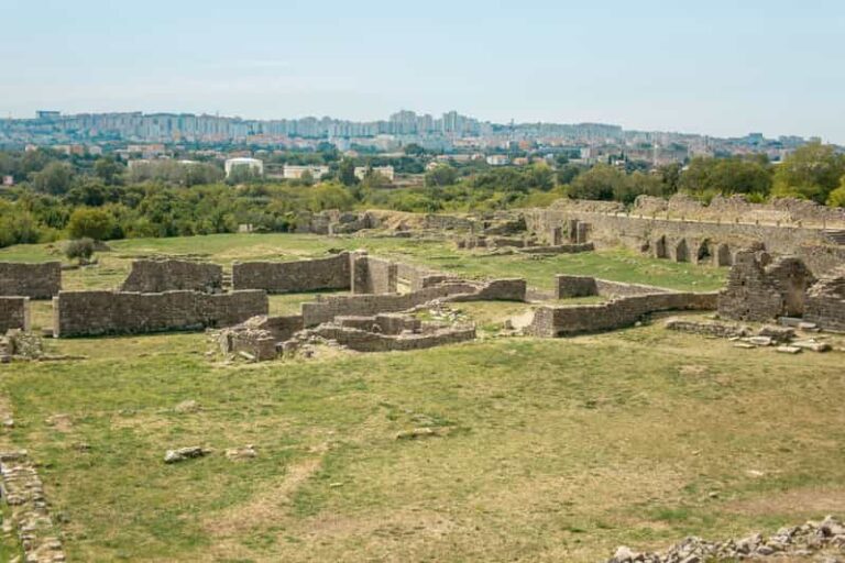 Split: Private tour to Salona, Vitturi castle and Trogir - The Small Group Advantage and Guide Quality