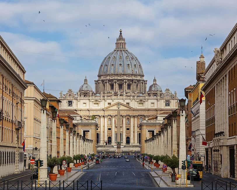 St.Peters Basilica, La Pietà , Papal Tombs Tour With Dome - Practical Details and Considerations