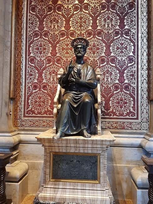 St.Peter's Basilica:La Pieta&Papal Tombs Semi Private Tour - What You Can Expect at Each Stop