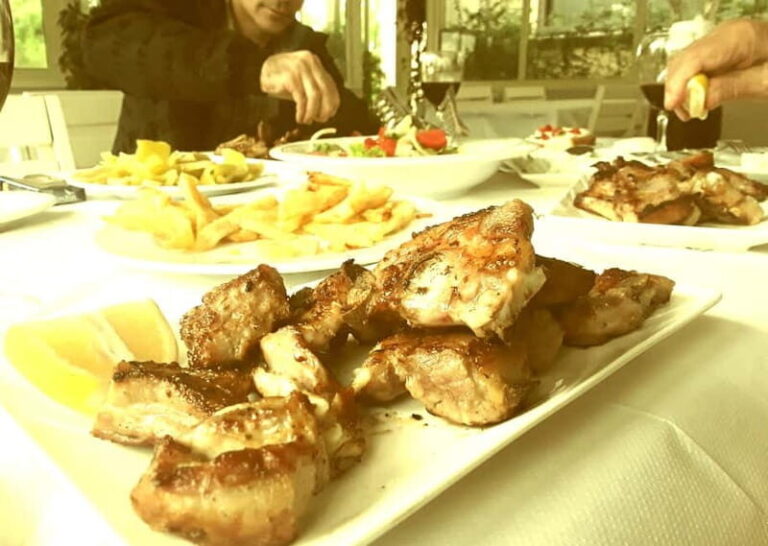 Stairway to Heaven ! Peacefull Guest House near the center ! - Who Will Appreciate This Experience?