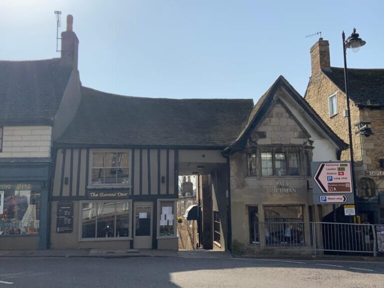 Stamford: Guided Walking Tour of Stamford - Who Will Love This Tour?