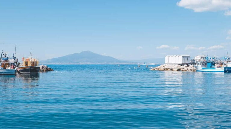 Stand Up Paddle rental in Sorrento from Marina Grande - Why This SUP Experience Offers Great Value