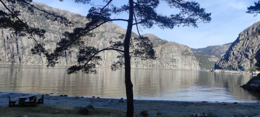 Stavanger: 8-Day Tour of Norway with a guide - Practical Considerations and Value